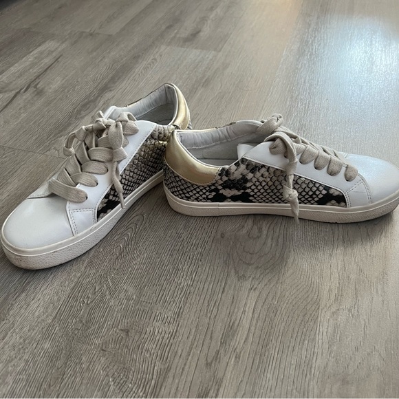 Steve Madden sneakers - Picture 3 of 9